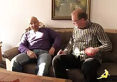 Przesuń je z kurczaka uda z retube darmowe filmy