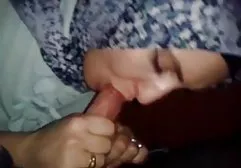 Mięśnie darmowe filmy erotyczne red i lani Lane grał z bronią, jak