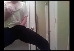 Na darmowe filmy red tube blond łóżko